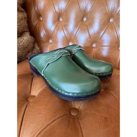 Sven Shoes - Sven Clog Master Women Eu 41 Green Leather Woven Accent Shoes Wooden Slip On